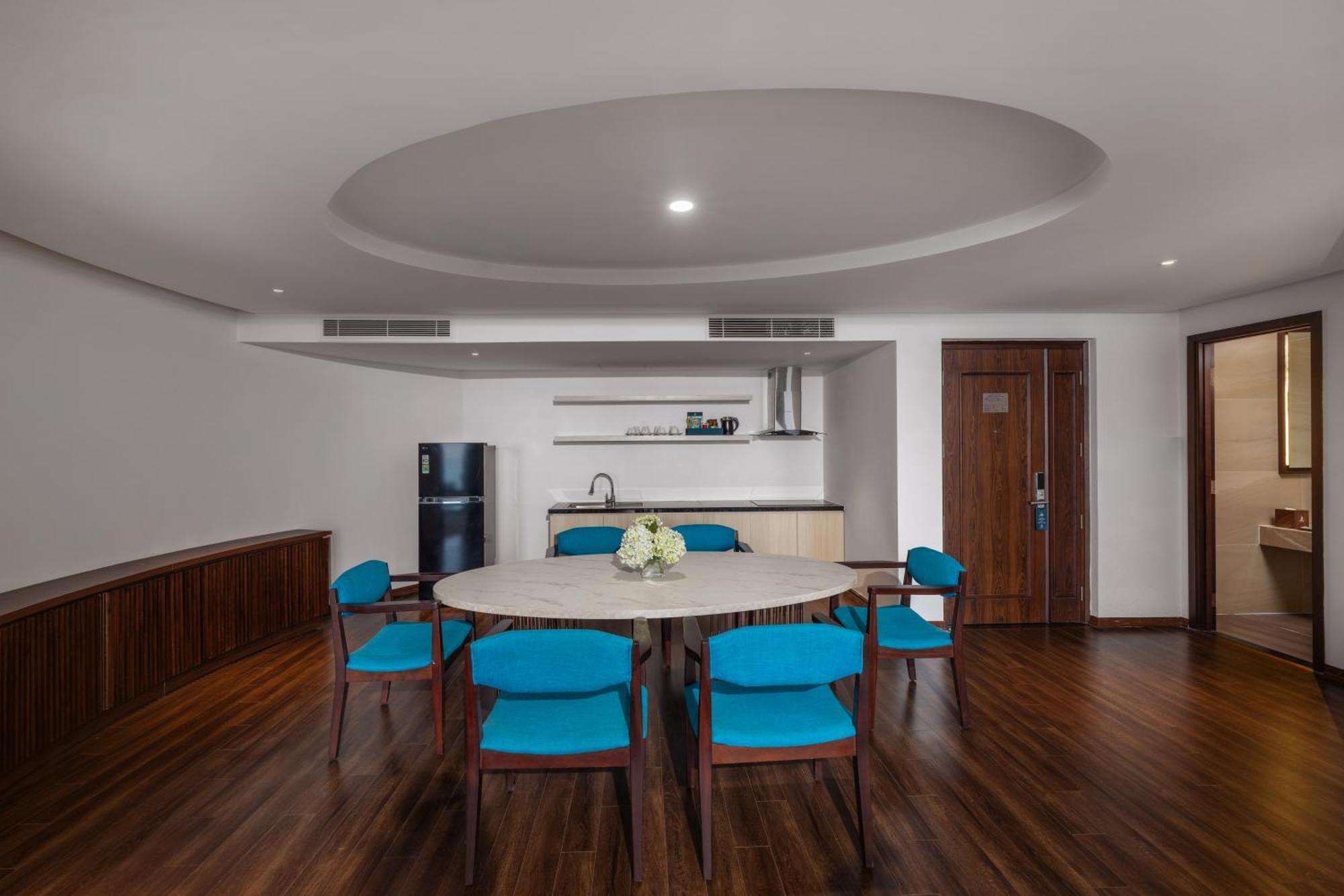 Canvas Danang Beach Hotel Luaran gambar